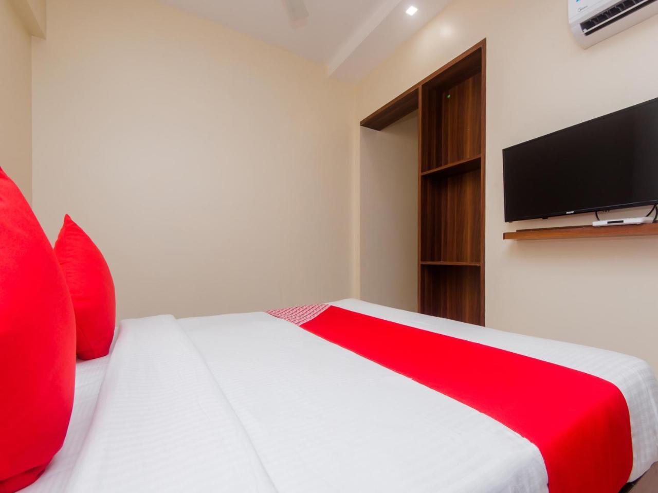 Hotel Park Inn Vasai Eksteriør bilde