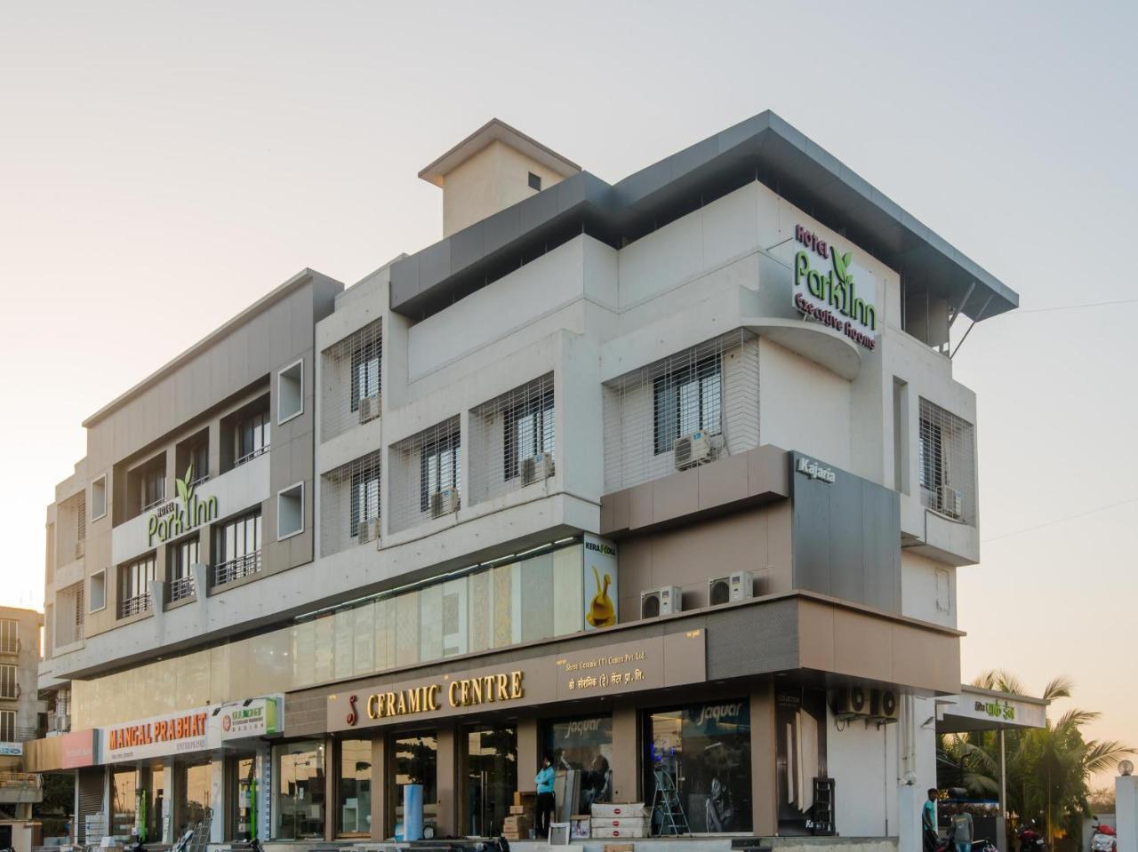 Hotel Park Inn Vasai Eksteriør bilde
