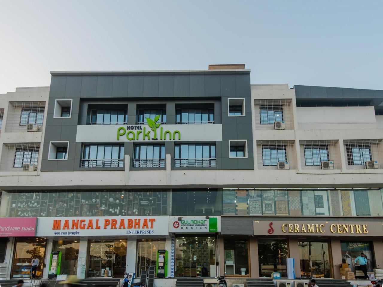 Hotel Park Inn Vasai Eksteriør bilde
