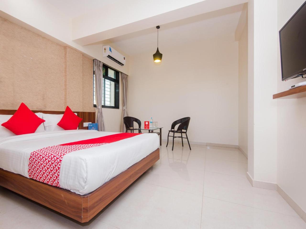 Hotel Park Inn Vasai Eksteriør bilde