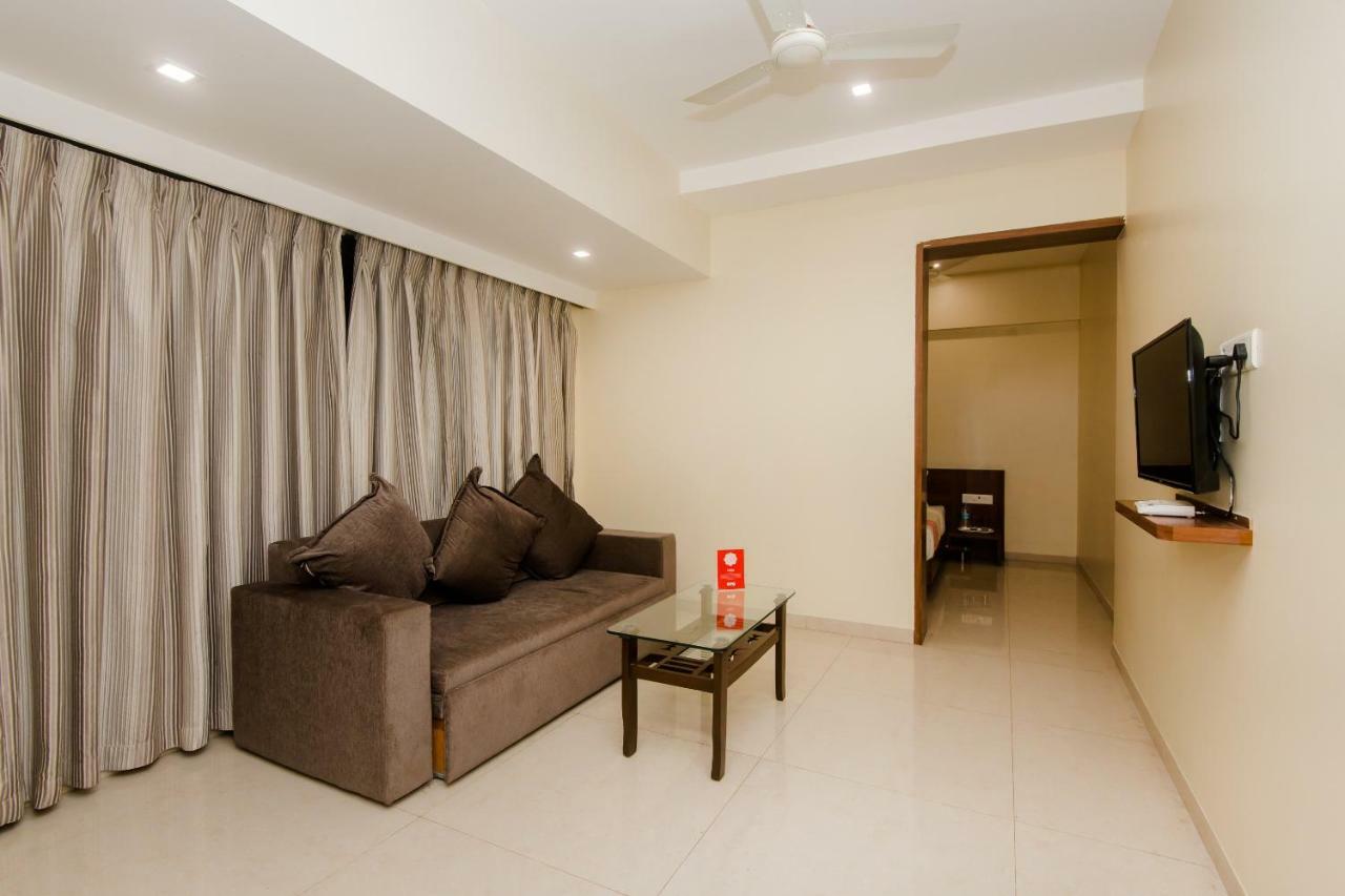 Hotel Park Inn Vasai Eksteriør bilde