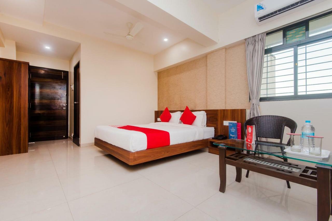 Hotel Park Inn Vasai Eksteriør bilde